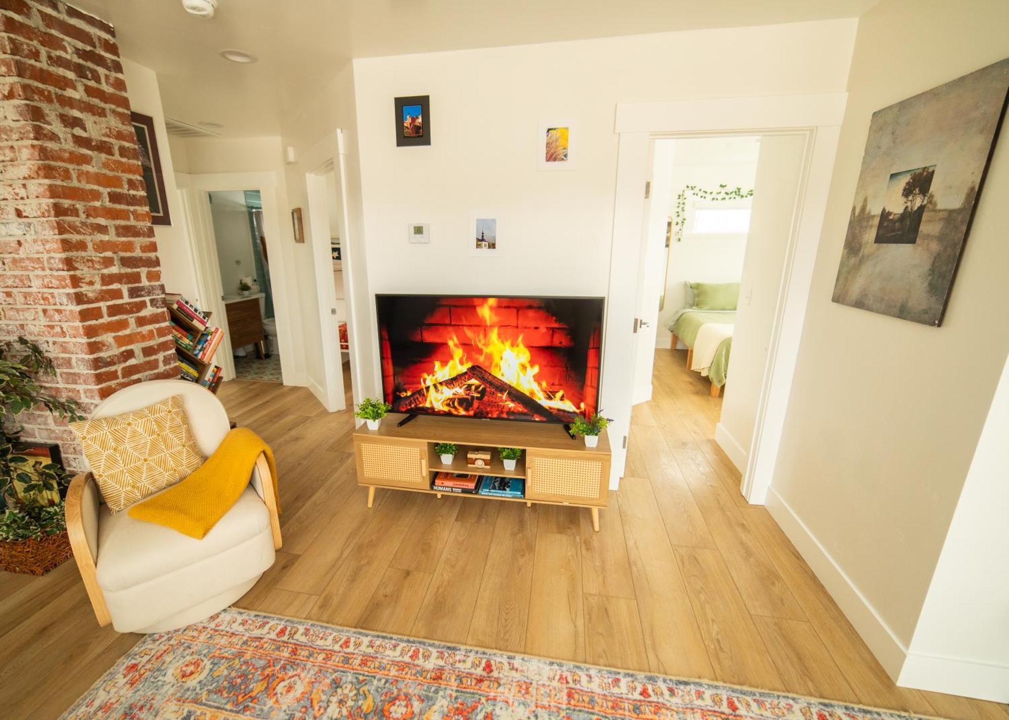 Reno'S Biggest Little House - Cozy Home Theatre Extérieur photo