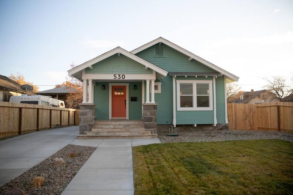 Reno'S Biggest Little House - Cozy Home Theatre Extérieur photo